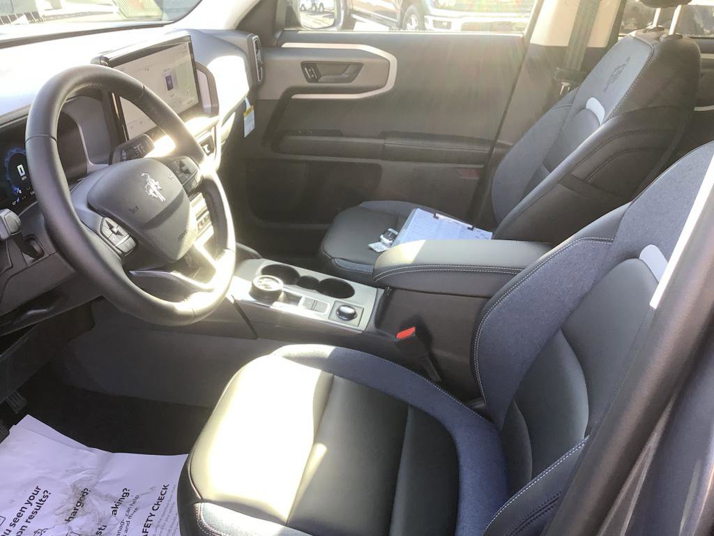 New 2025 Ford Bronco Sport Outer Banks w/ Outer Banks Tech Package+ image 11