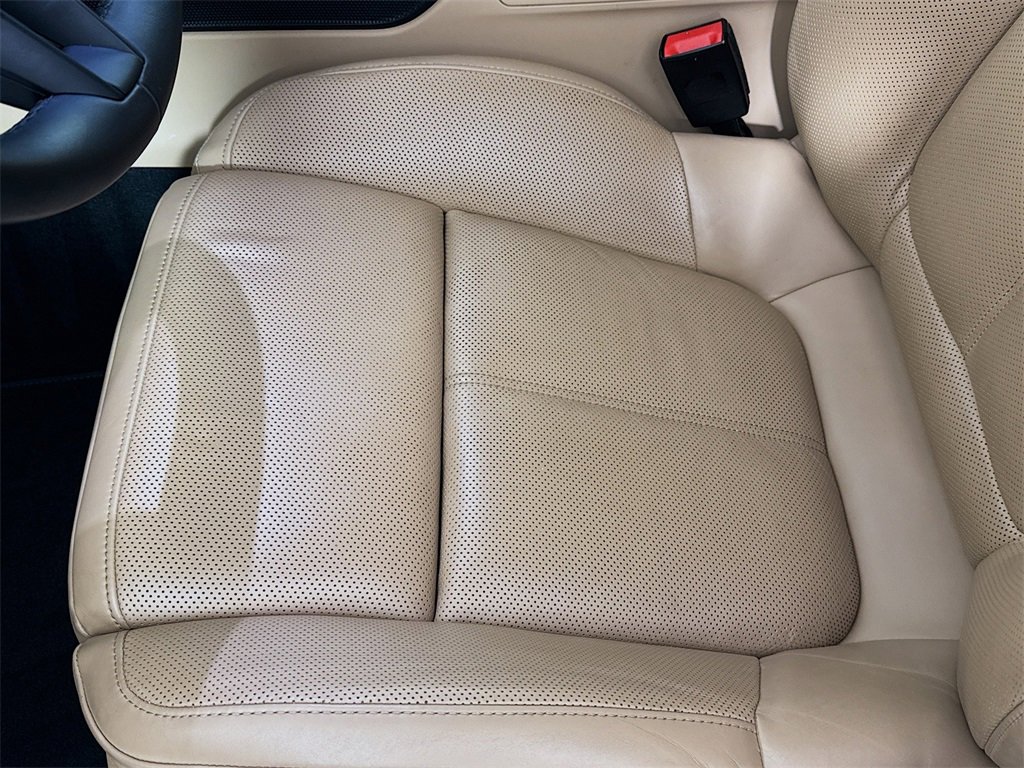 Used 2023 Porsche Macan image 20