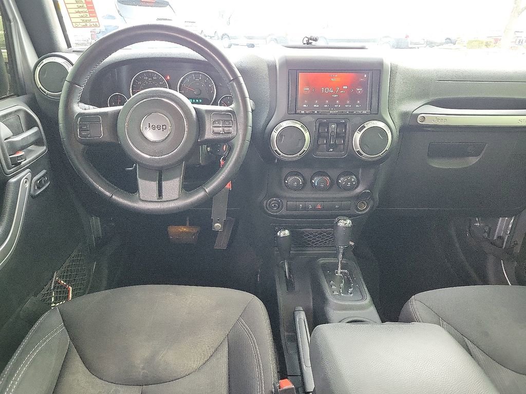 Used 2018 Jeep Wrangler Unlimited Sahara image 10