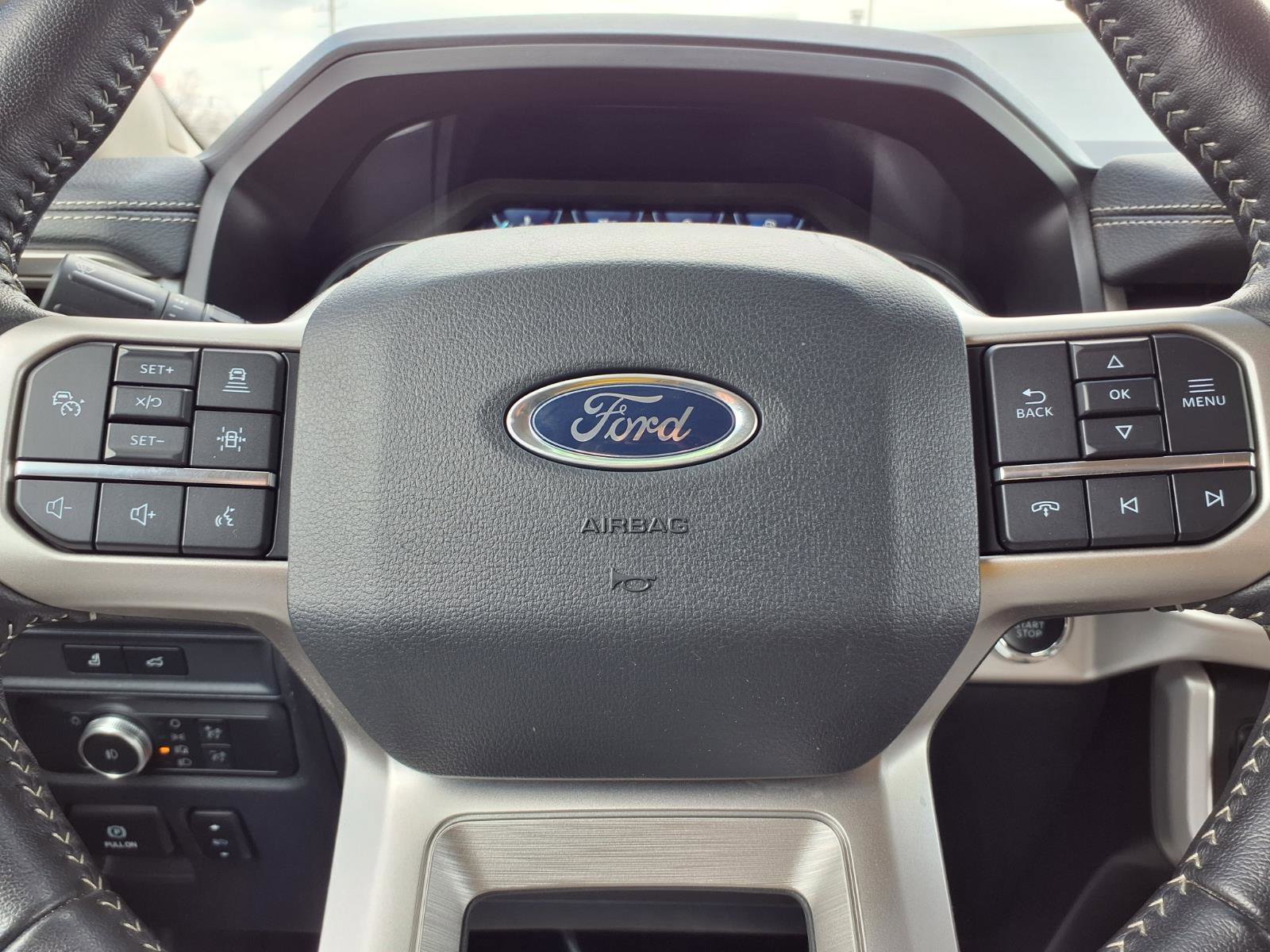 Used 2022 Ford Expedition XLT image 19