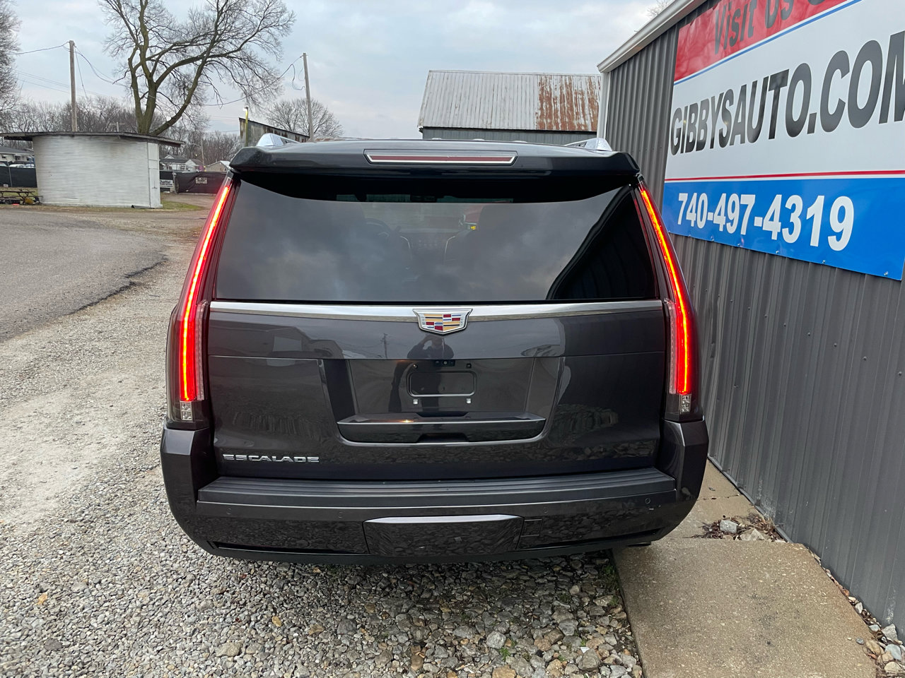 Used 2017 Cadillac Escalade Premium Luxury image 6