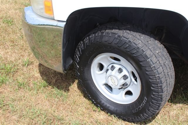 Used 2007 Chevrolet Silverado 2500 W/T AWD/4WD image 17