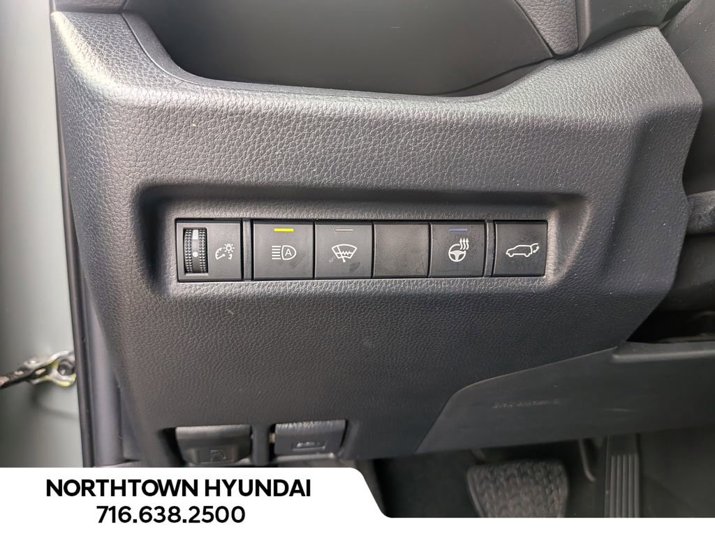 Used 2022 Toyota RAV4 XLE w/ Convenience Package AWD/4WD image 31