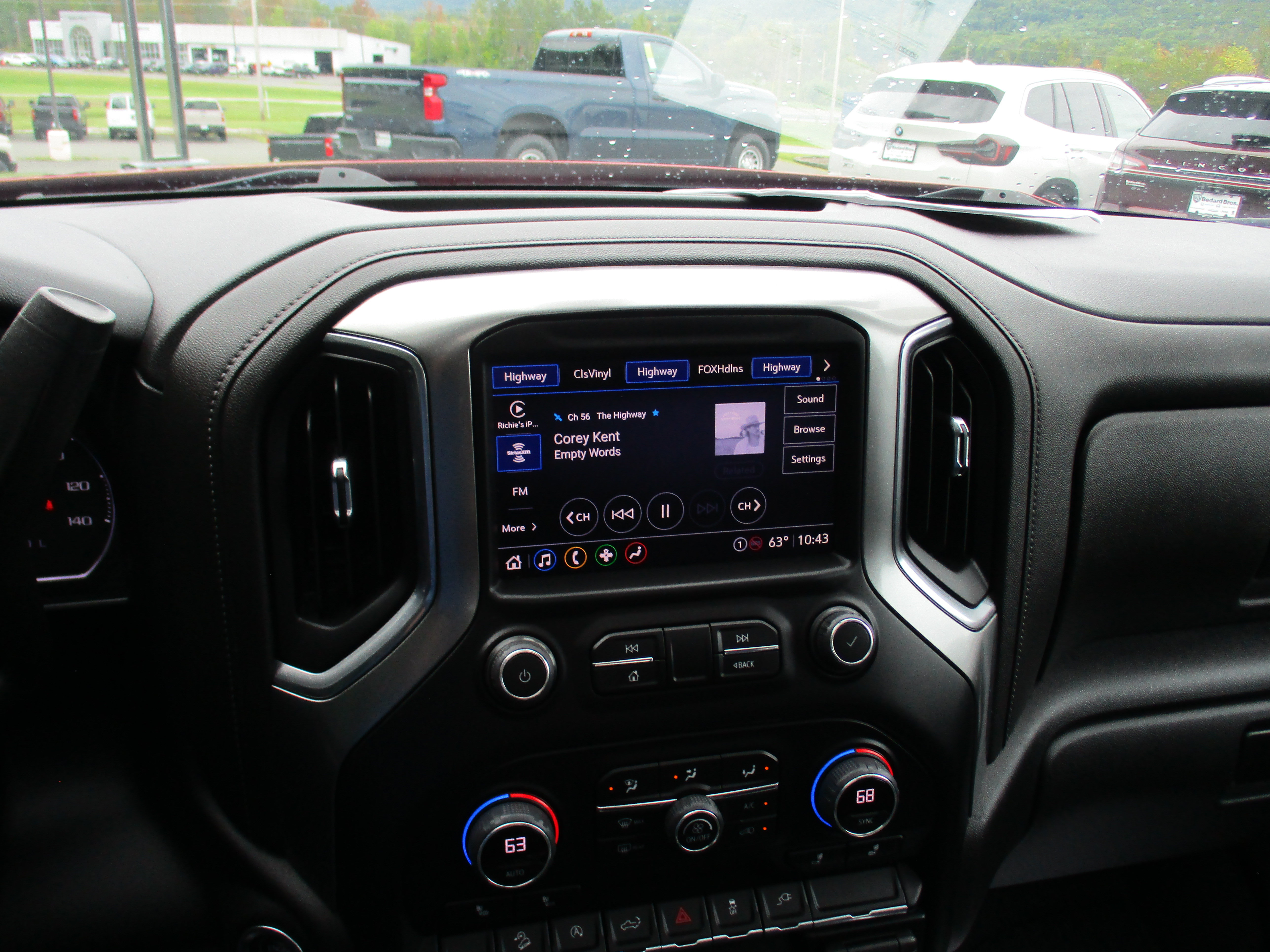 Used 2022 Chevrolet Silverado 1500 RST w/ All Star Edition Plus AWD/4WD image 16