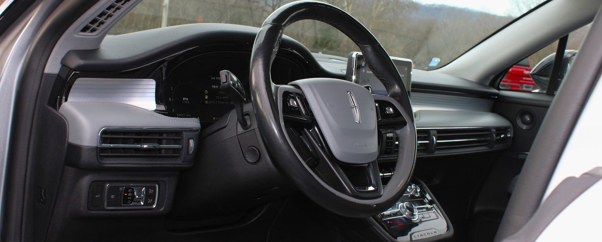 Used 2021 Lincoln Corsair Reserve image 17