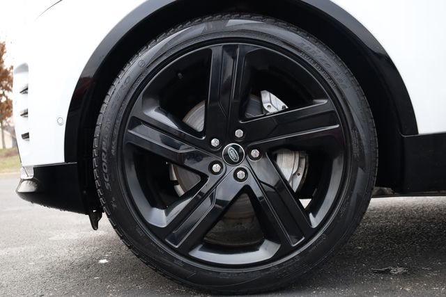 Used 2023 Land Rover Discovery S R-Dynamic image 8