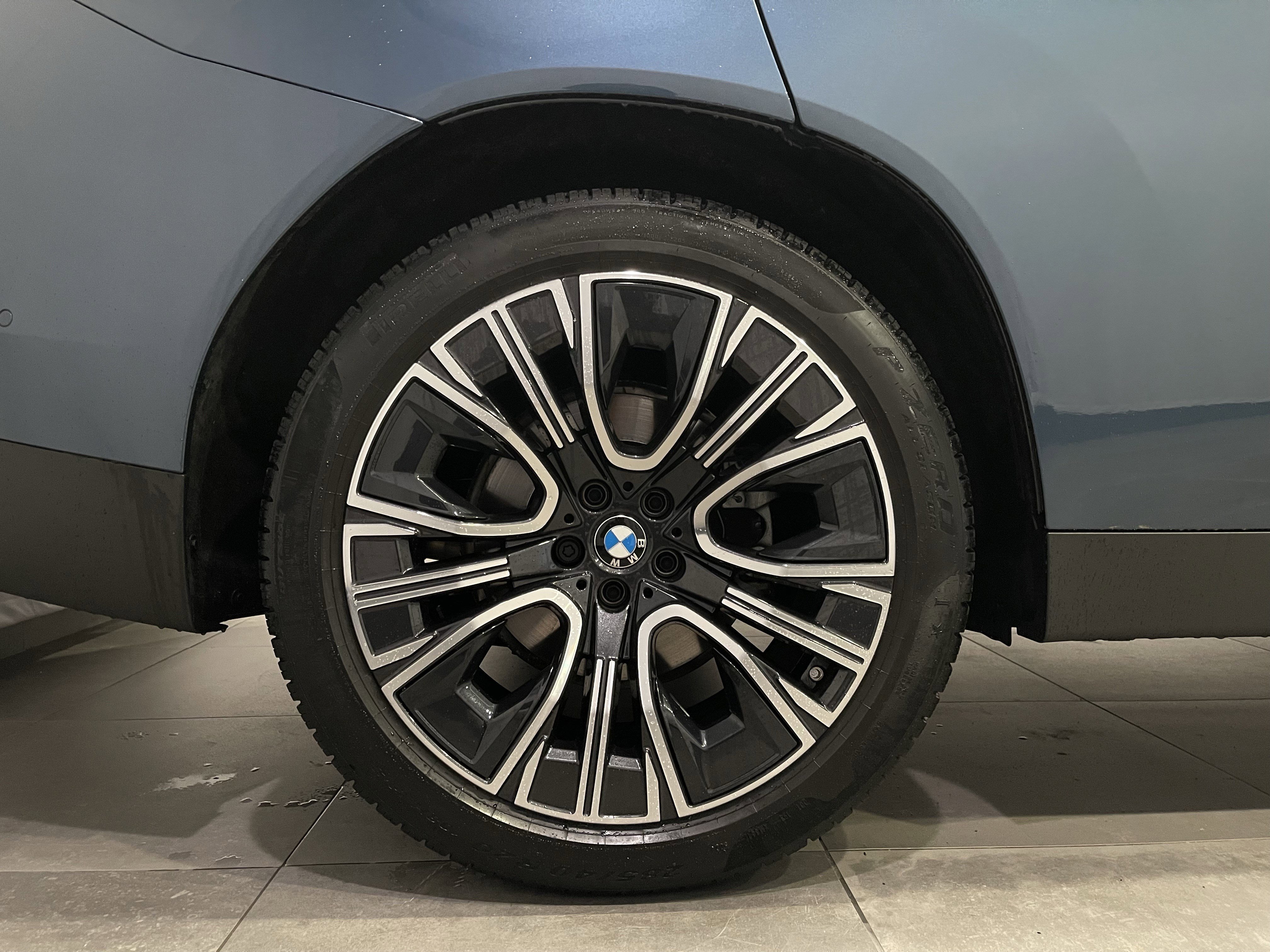 Used 2025 BMW X3 xDrive30i w/ Convenience Package image 9