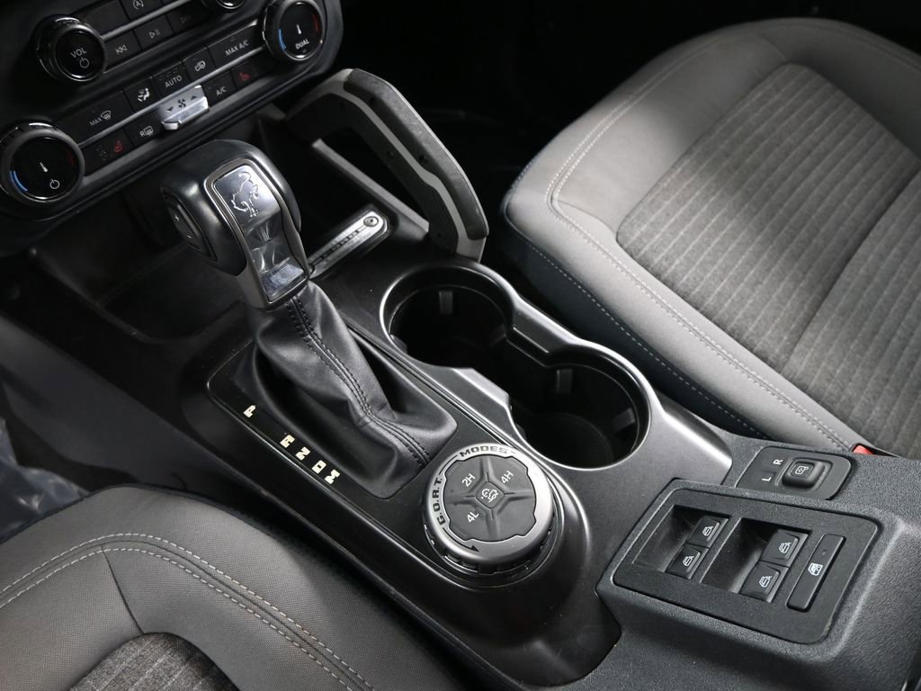 Used 2022 Ford Bronco Outer Banks image 15