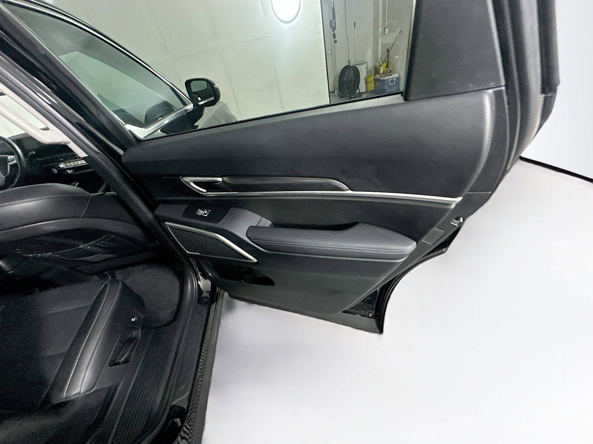 Used 2023 Kia Telluride S image 31