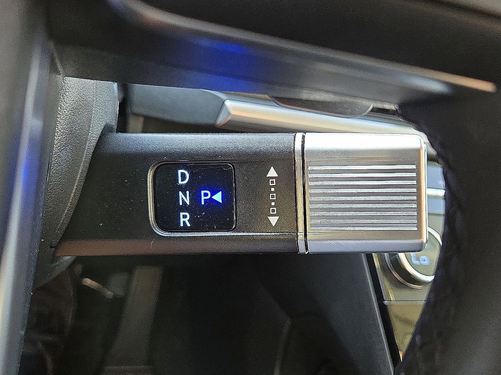 Used 2025 Hyundai Santa Fe SEL image 27