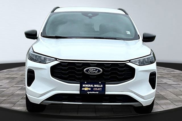 Used 2023 Ford Escape ST-Line w/ Tech Pack #1 image 3