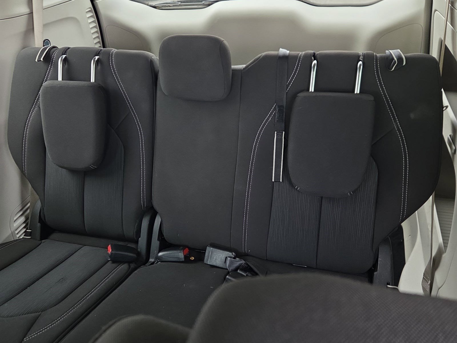 Used 2023 Chrysler Voyager LX image 16