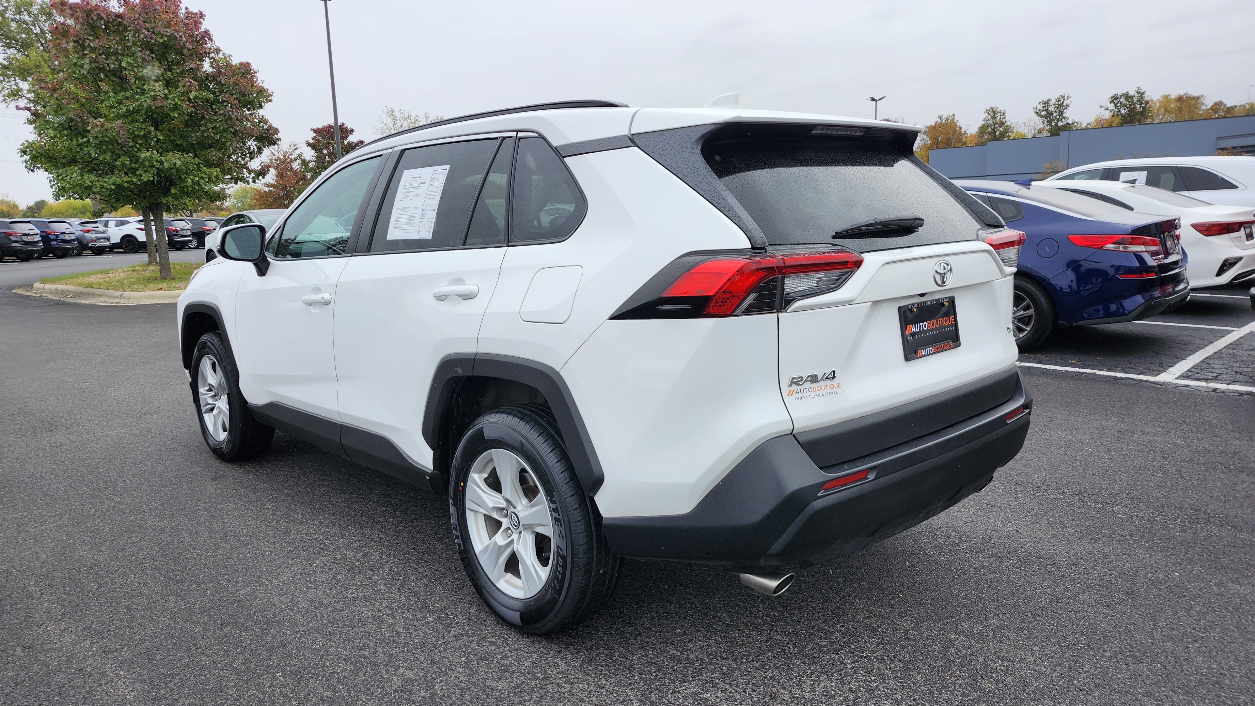Used 2020 Toyota RAV4 XLE image 8