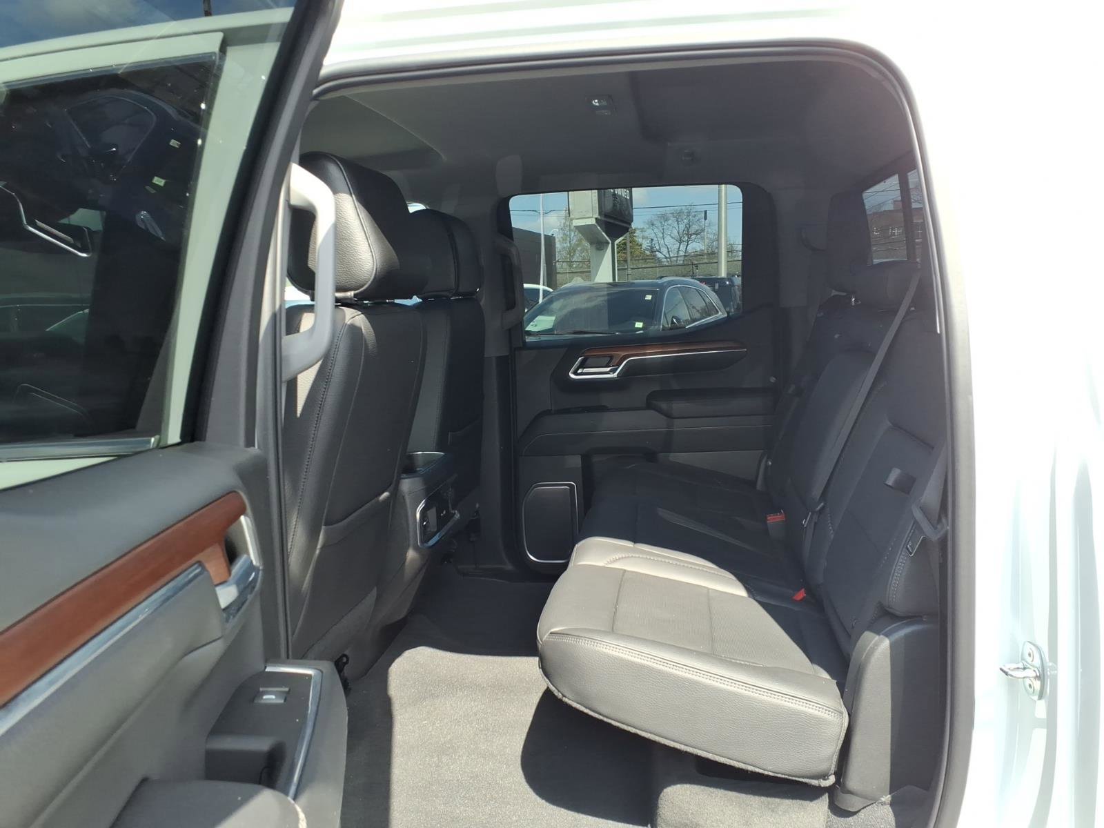 Used 2023 GMC Sierra 1500 Denali AWD/4WD image 15