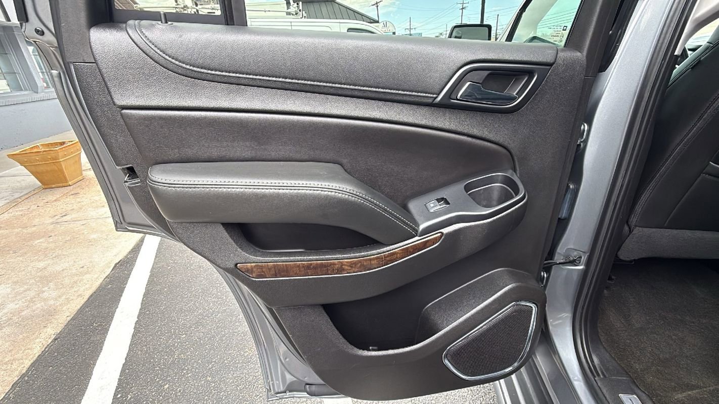 Used 2018 Chevrolet Tahoe LT AWD/4WD image 11