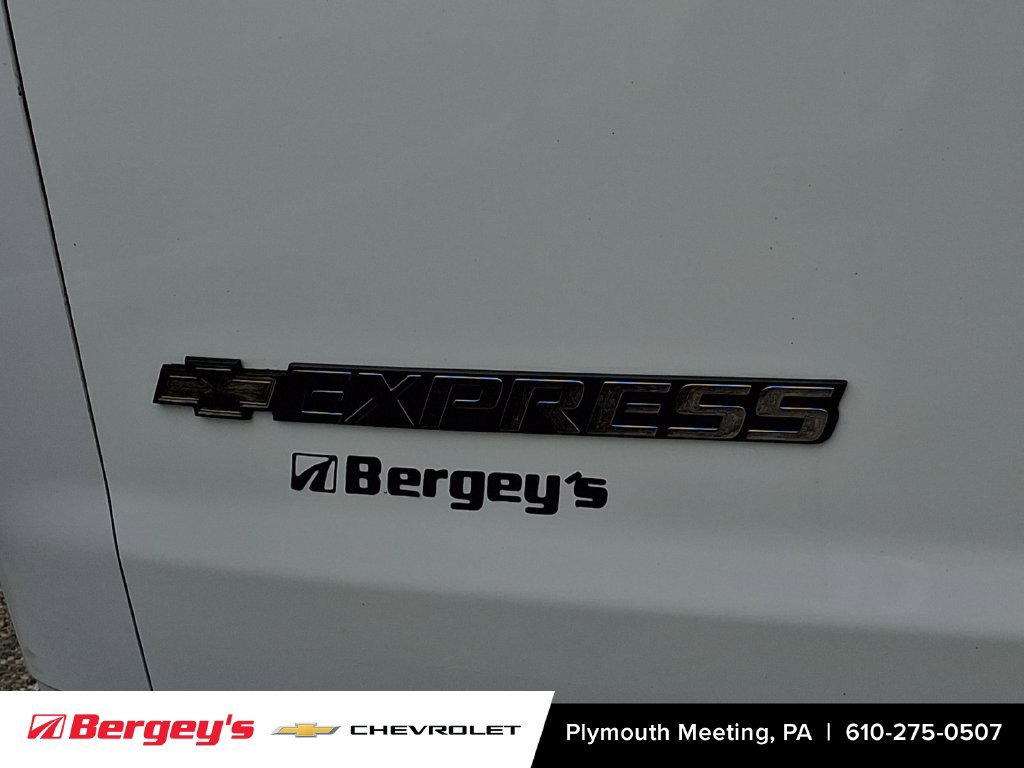 Certified 2025 Chevrolet Express 3500 LT w/ LT Preferred Equipment Group RWD image 33