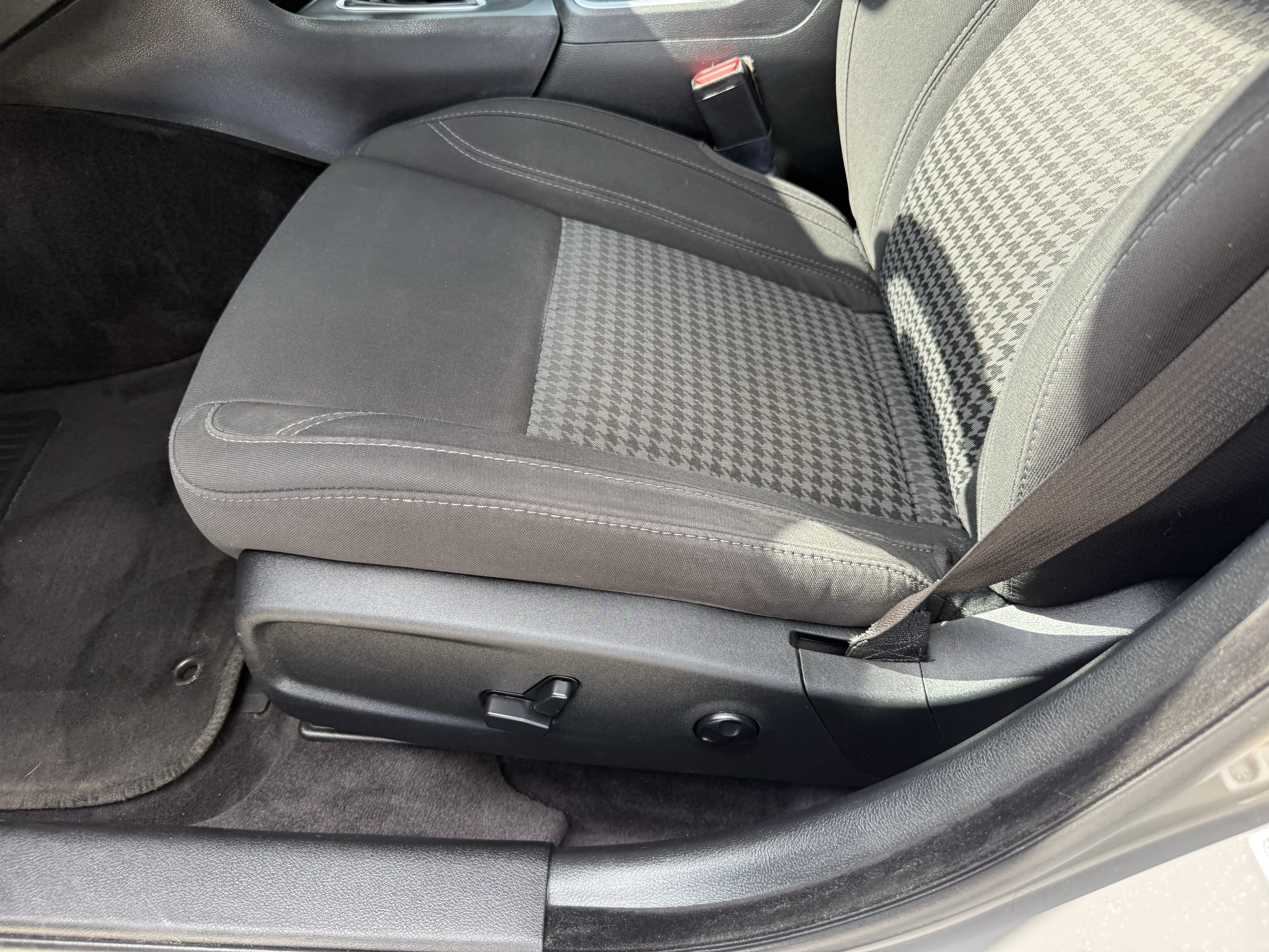 Used 2018 Dodge Charger SXT Plus RWD image 28