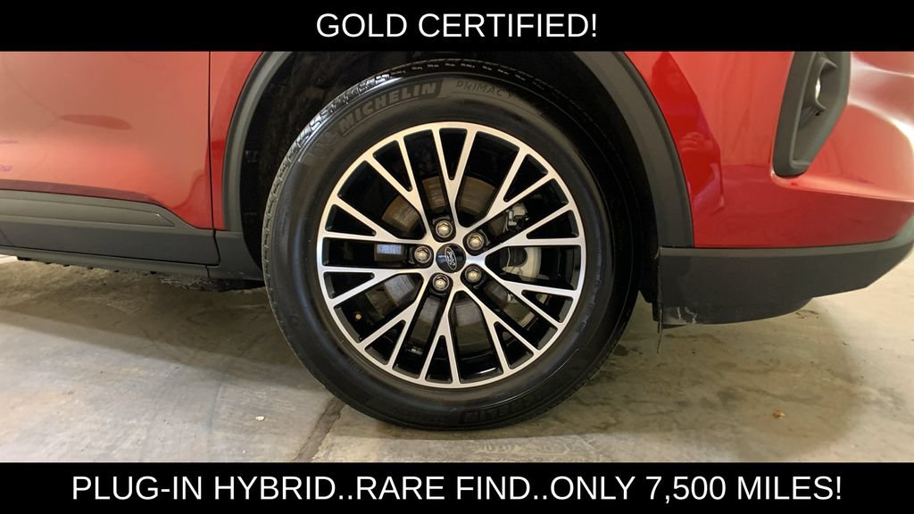 Certified 2026 Ford Escape SE FWD image 9