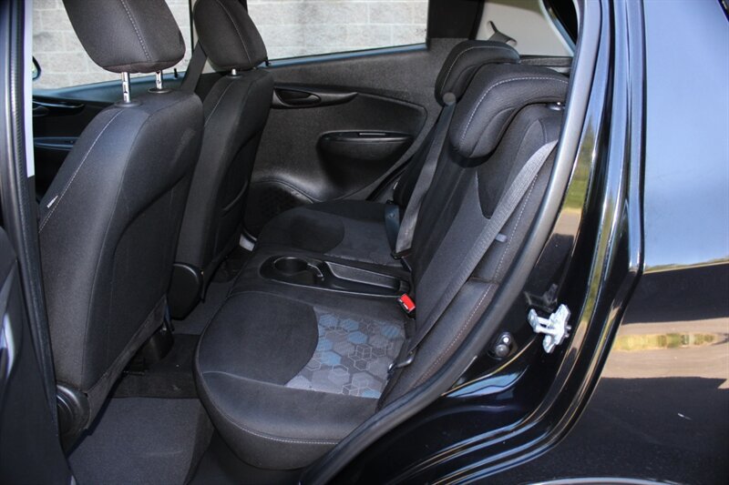 Used 2018 Chevrolet Spark LT FWD image 13