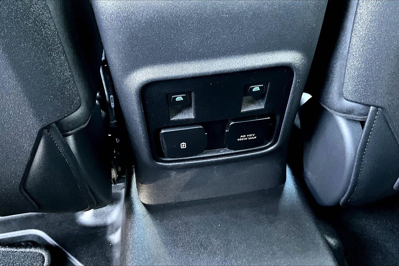 Used 2024 Ford Bronco Badlands image 11