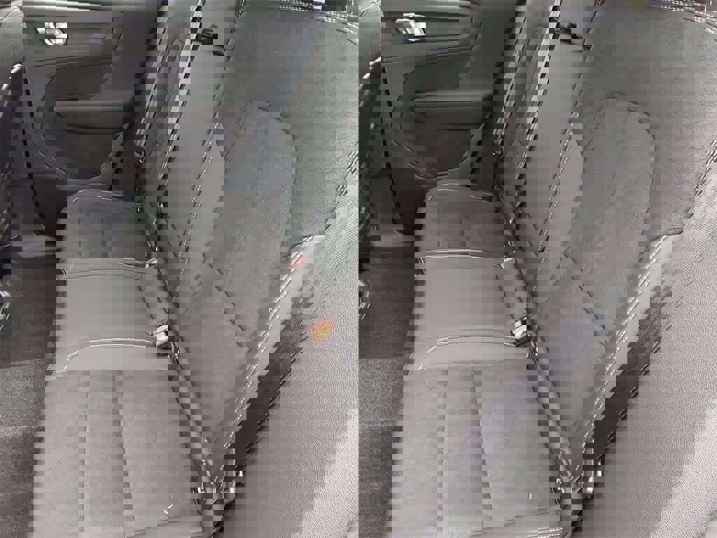 New 2026 Volvo XC40 B5 Ultra w/ Protection Package Premier image 19