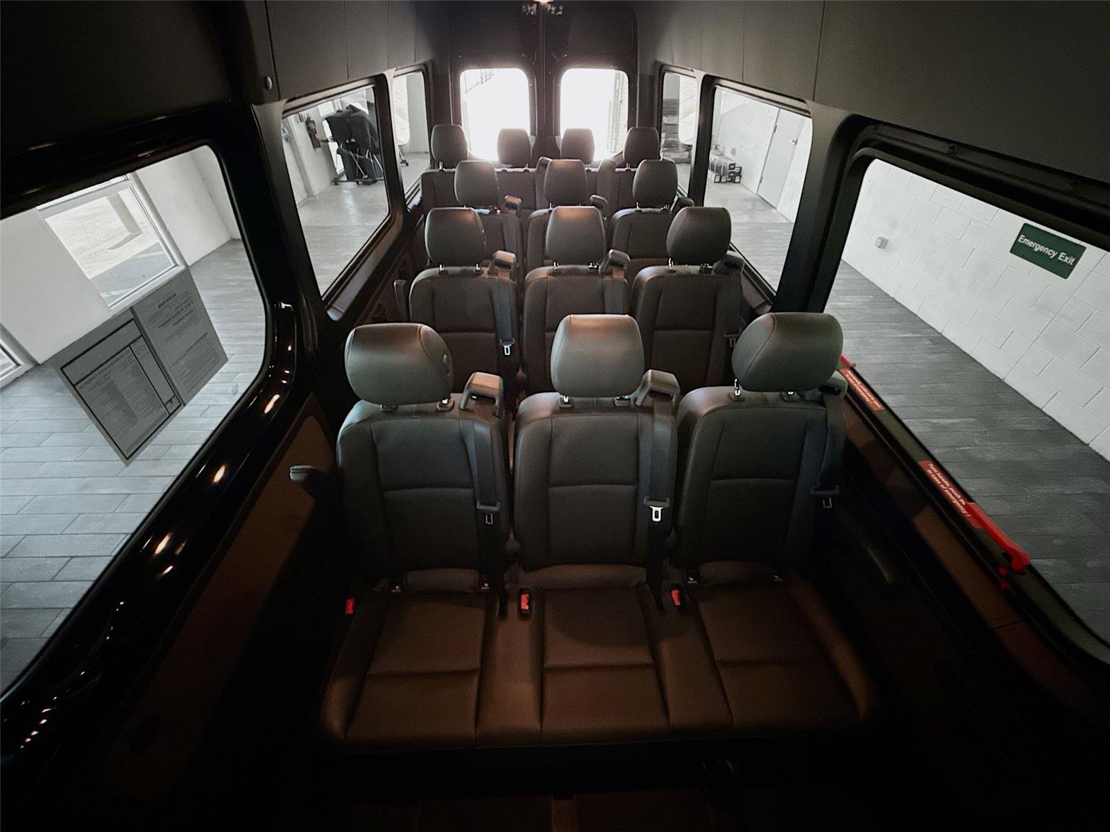 Used 2022 Mercedes-Benz Sprinter 2500 image 18