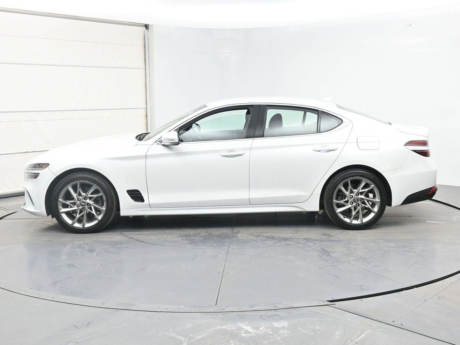 Used 2022 Genesis G70 2.0T image 20