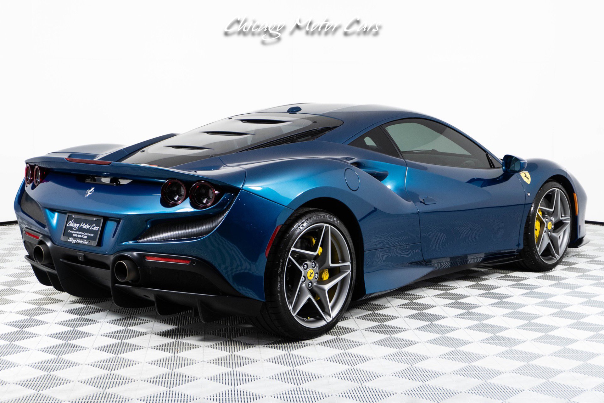 Used 2021 Ferrari F8 Tributo image 11