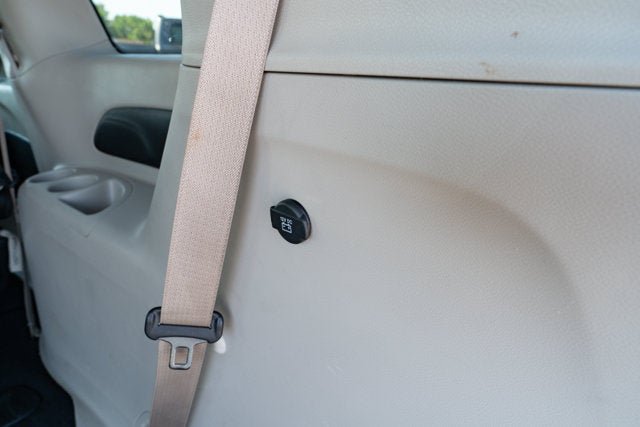 Used 2023 Chrysler Pacifica Touring-L FWD image 33