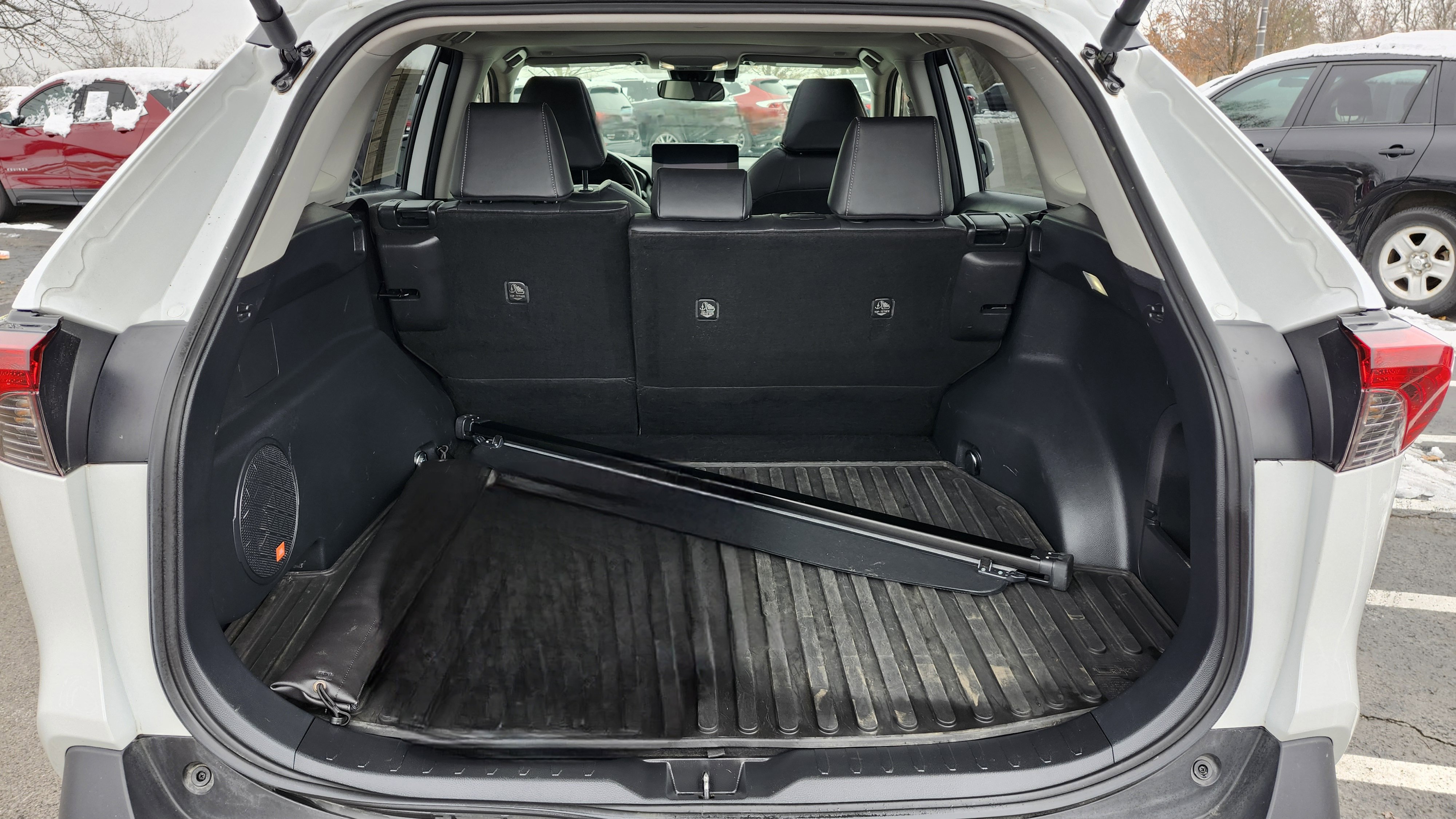 Used 2024 Toyota RAV4 XLE Premium image 25