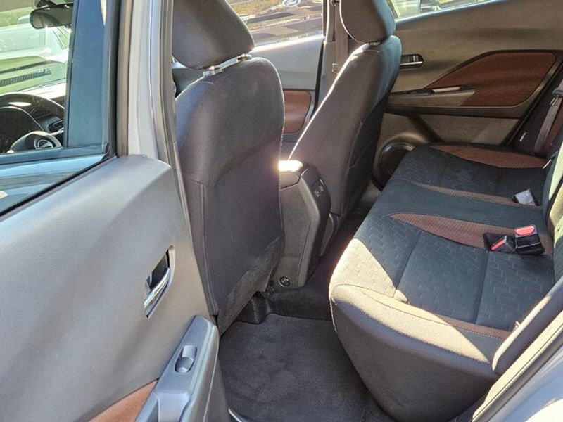 Used 2024 Nissan Kicks SR image 7