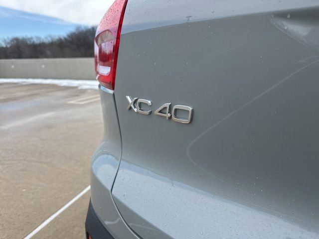 Certified 2025 Volvo XC40 B5 Core image 36