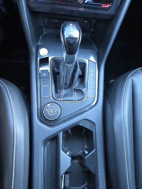Used 2022 Volkswagen Tiguan SE image 18