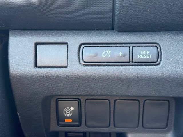 Used 2023 Nissan Frontier SV w/ Technology Package RWD image 30