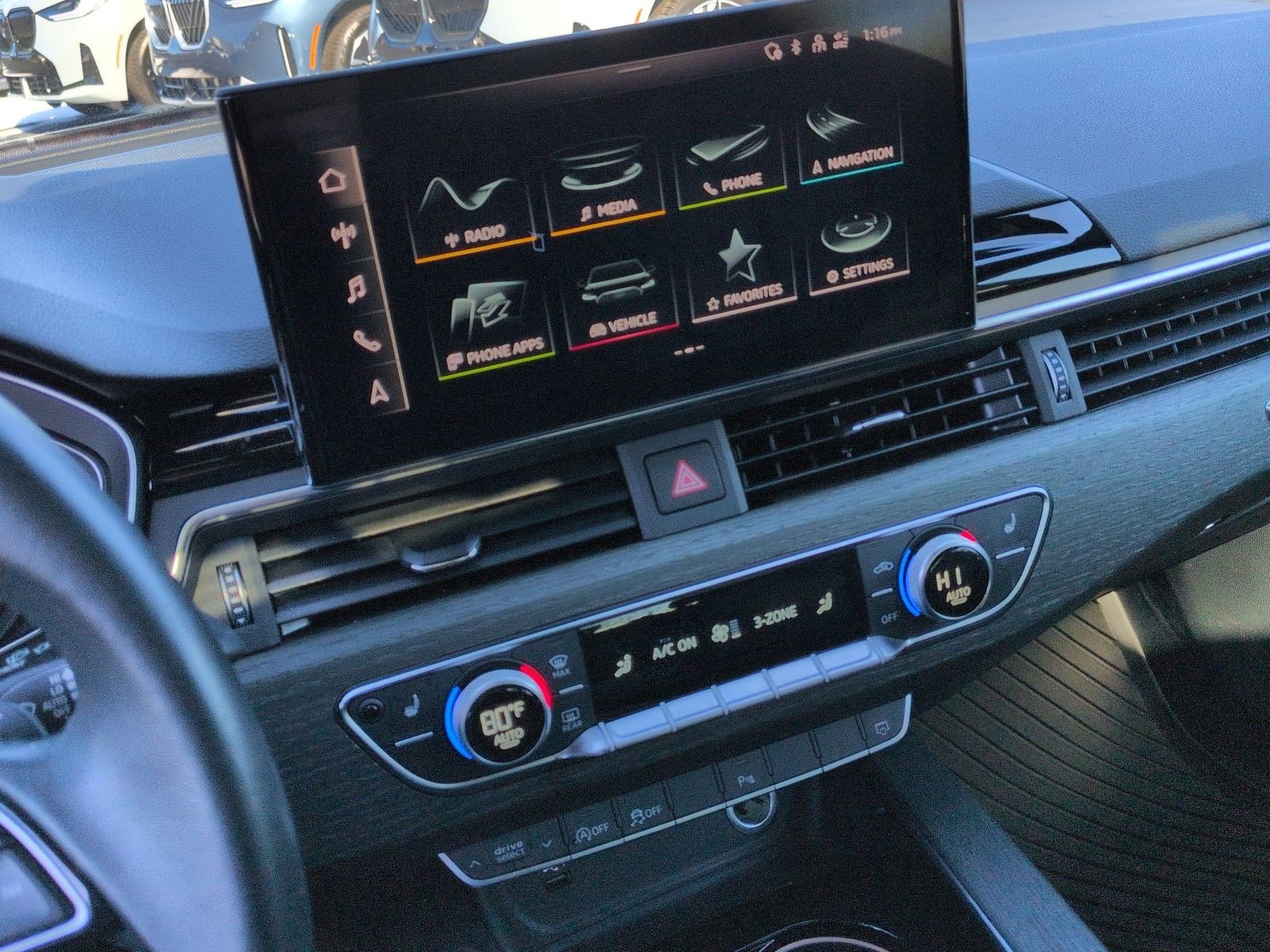 Used 2023 Audi A4 2.0T Premium image 29