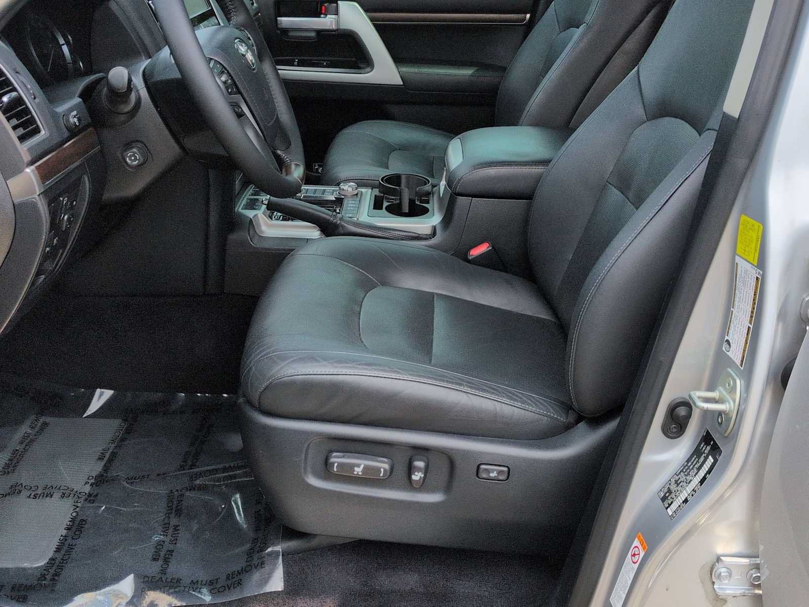 Used 2018 Toyota Land Cruiser AWD/4WD image 17