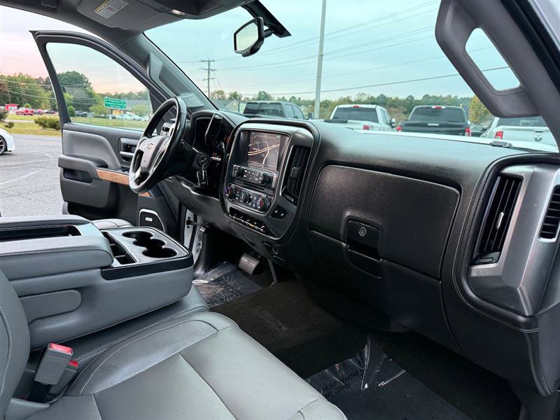 Used 2017 Chevrolet Silverado 3500 LTZ w/ Duramax Plus Package image 17