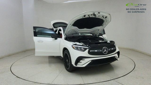 Used 2025 Mercedes-Benz GLC 300 4MATIC image 71