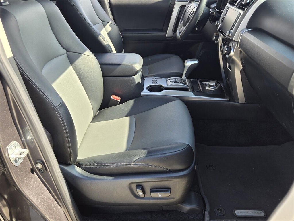 Used 2021 Toyota 4Runner SR5 Premium w/ Moonroof Package image 18