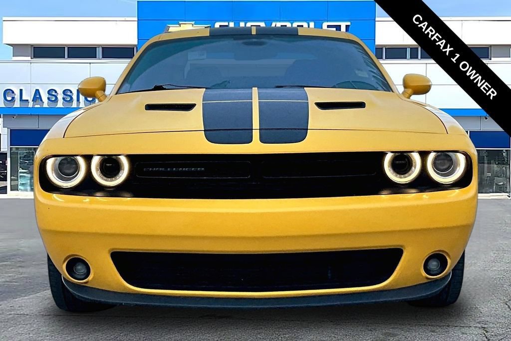 Used 2018 Dodge Challenger SXT w/ Blacktop Package RWD image 17