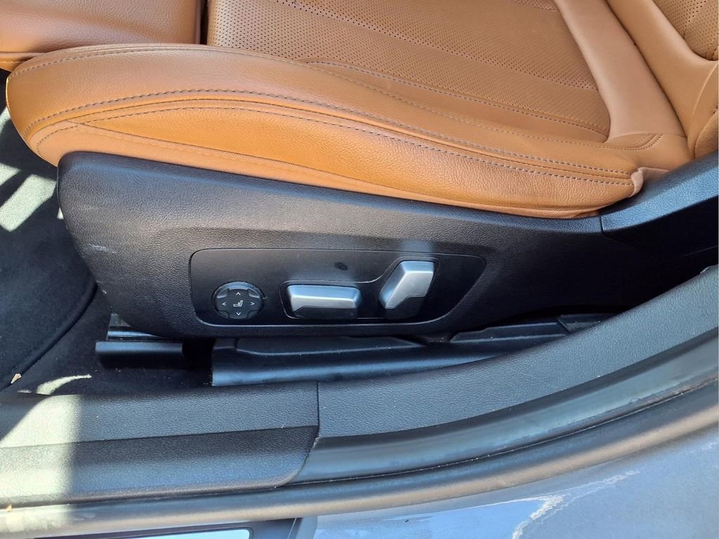 Used 2023 BMW 330e w/ Premium Package RWD image 19