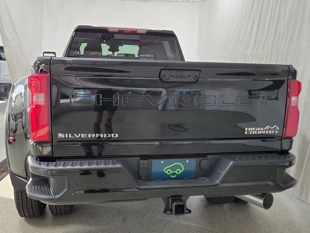 Certified 2025 Chevrolet Silverado 3500 High Country w/ High Country Premium Package image 5