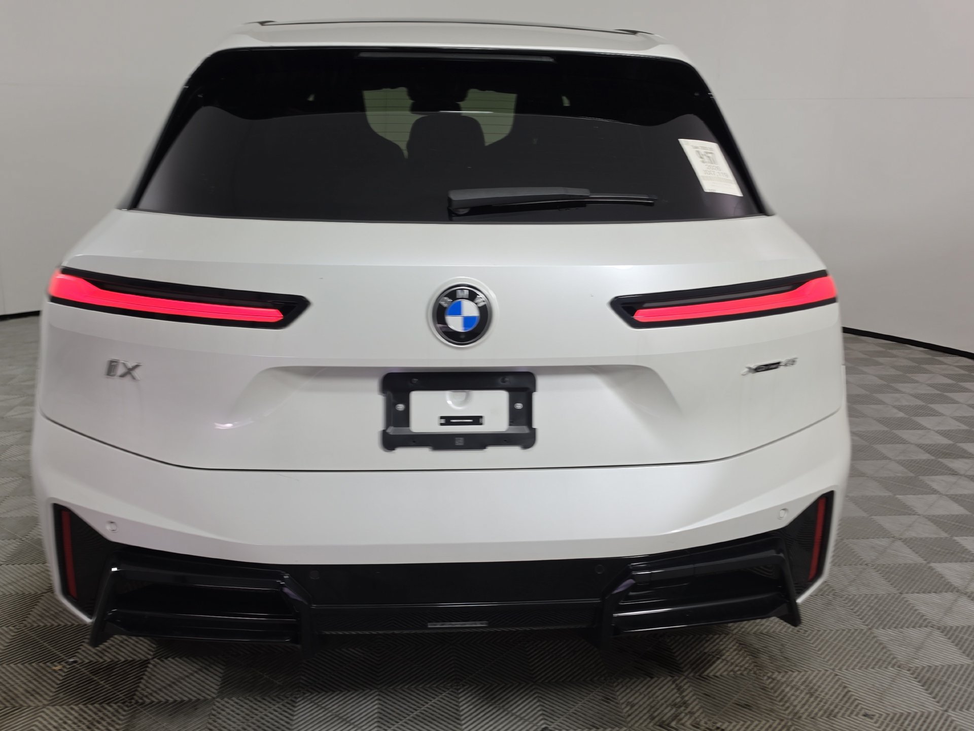 Used 2026 BMW iX xDrive45 w/ M Sport Package AWD/4WD image 4