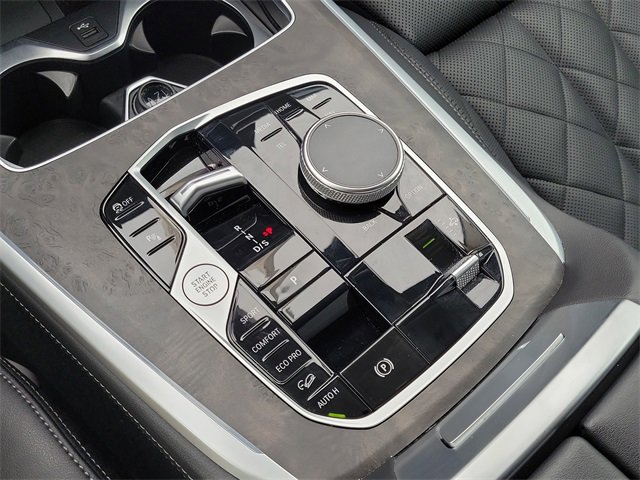 Used 2023 BMW X7 xDrive40i w/ Premium Package image 23