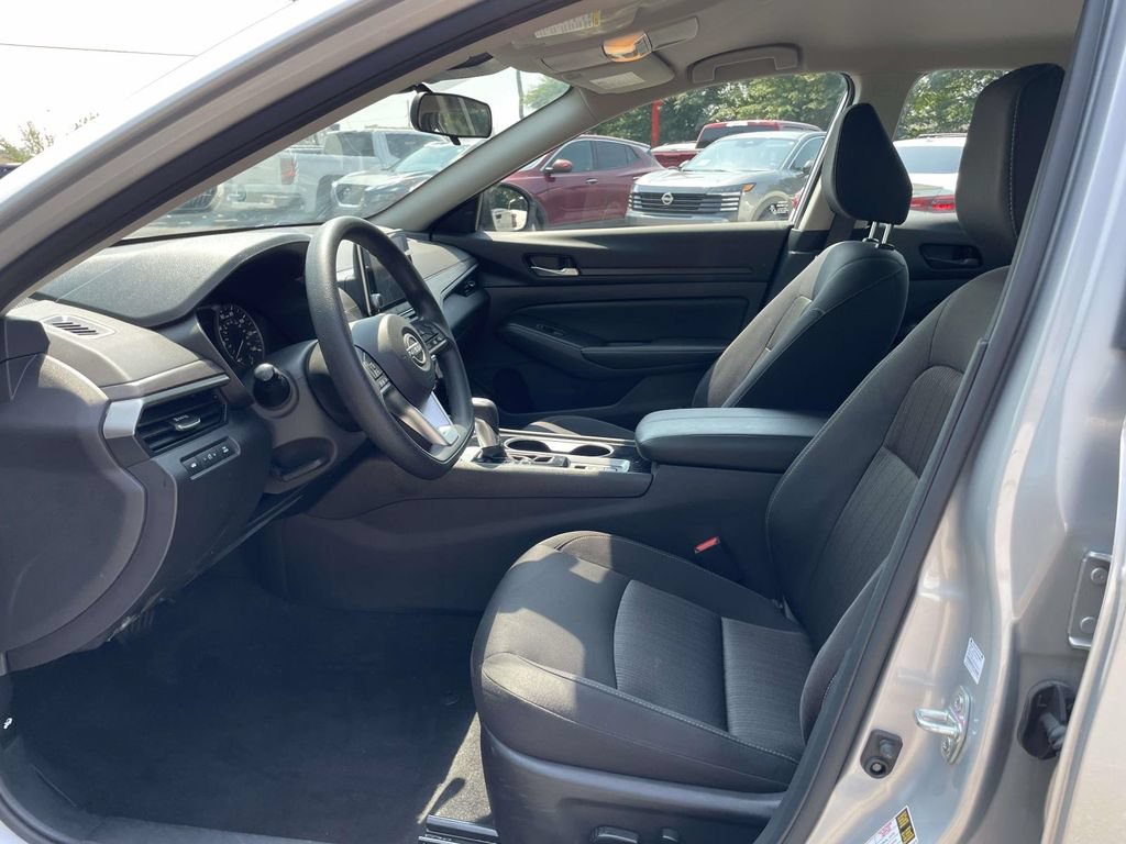 Used 2024 Nissan Altima 2.5 SV AWD/4WD image 15