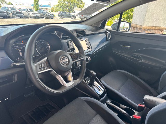 Used 2025 Nissan Versa SV FWD image 10