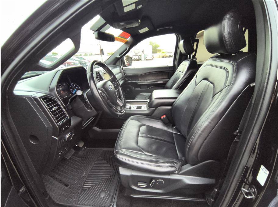 Used 2018 Ford Expedition Limited RWD image 9