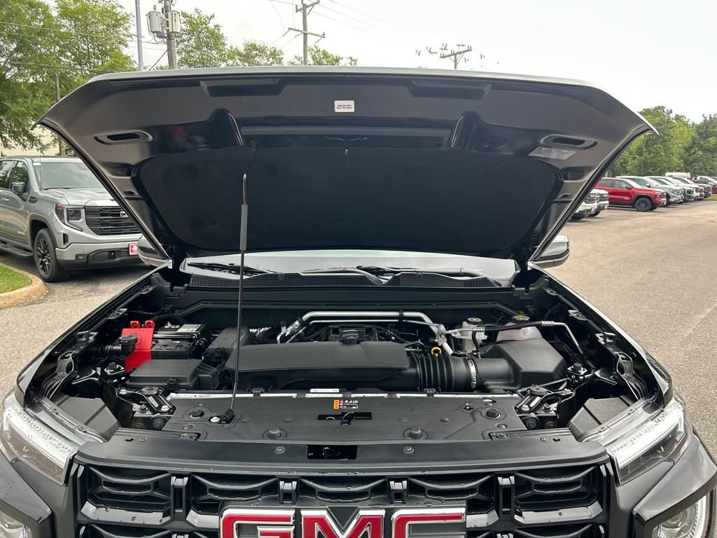 New 2026 GMC Canyon Elevation w/ Convenience Package image 11