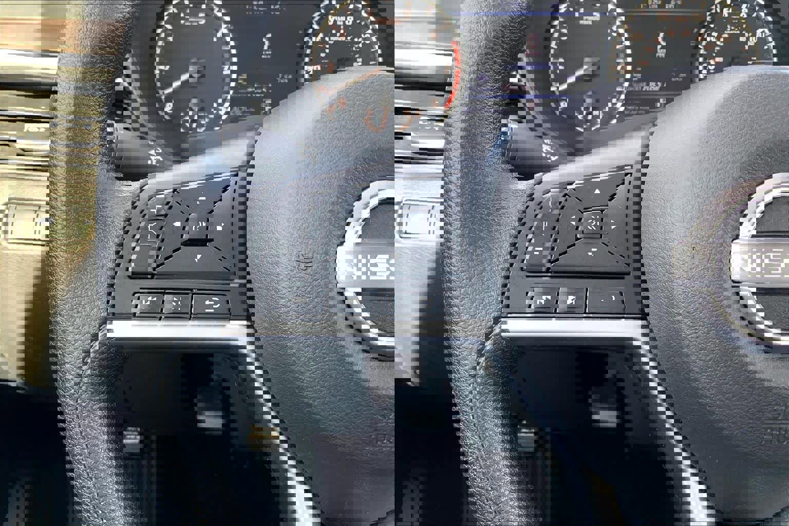 Used 2024 Nissan Altima 2.5 SV image 23