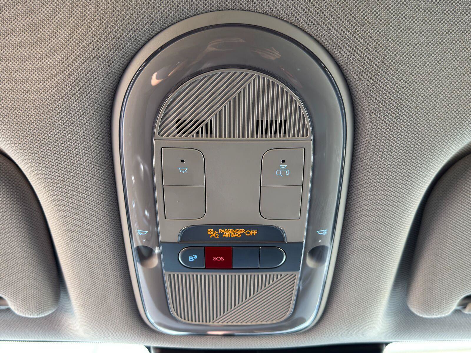 Used 2025 Hyundai Ioniq 5 SE RWD image 31